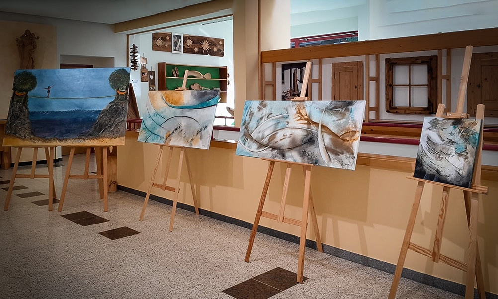 Kunstausstellung "berg & kunst" in der Berg-Schule Großarl